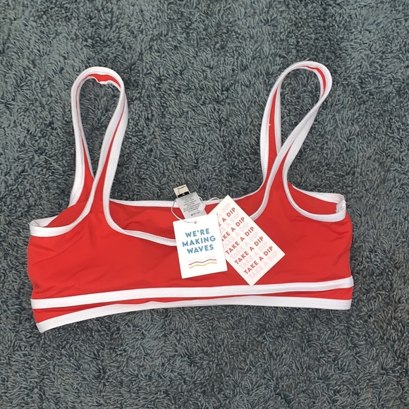 BRAND NEW DIPPIN DAISY’S BIKINI TOP - Picture 5 of 6